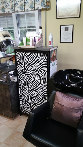 Peluquería y Estetetica Gufer en Villafufre, Santander