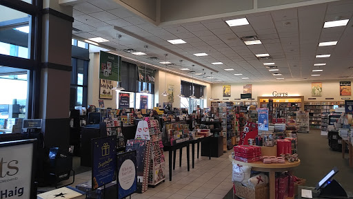 Book Store «Barnes & Noble», reviews and photos, 3120 Fairlane Dr, Allen Park, MI 48101, USA