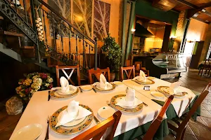 Restaurante Arcos de la Laguna image
