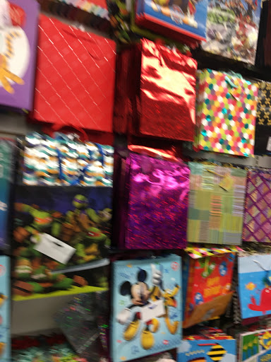 Dollar Store «Dollar Tree», reviews and photos, 900 San Fernando Rd, San Fernando, CA 91340, USA