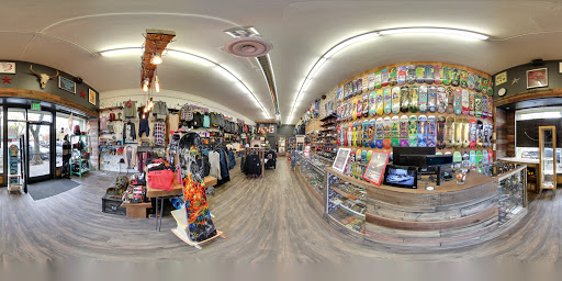 Snowboard Shop «The Vault - Snowboards & Skateboards», reviews and photos, 227 G St, Davis, CA 95616, USA