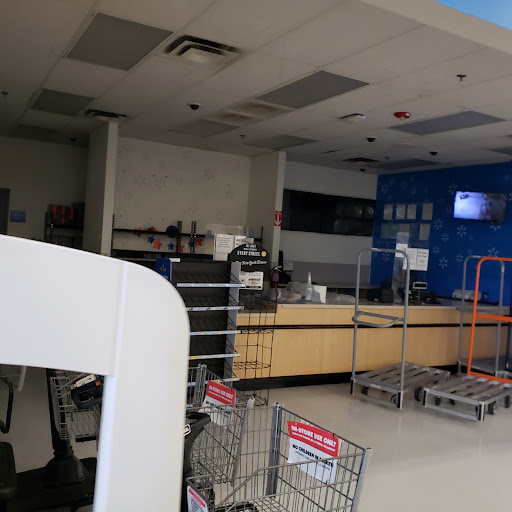 Discount Store «Walmart», reviews and photos, 900 Boston Post Rd, Guilford, CT 06437, USA