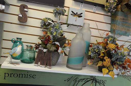 Florist «Flowers On The Avenue», reviews and photos, 1138 E 9th St, Muscatine, IA 52761, USA