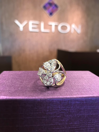 Jewelry Store «Yelton Fine Jewelers», reviews and photos, 9263 Schulze Dr, West Chester Township, OH 45069, USA