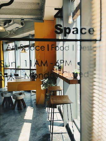 Luguo Cafe / Z Space