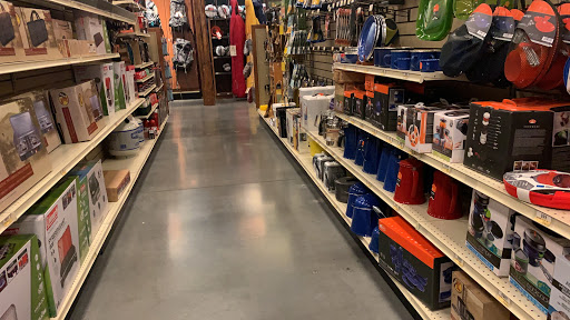 Sporting Goods Store «Bass Pro Shops», reviews and photos, 5160 Cherry Ave, San Jose, CA 95118, USA