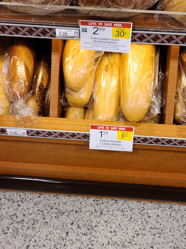 Supermarket «Publix Super Market at Shoppes of Sweetwater», reviews and photos, 3883 Wekiva Springs Rd, Longwood, FL 32779, USA