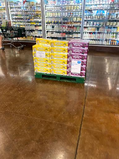 Grocery Store «Whole Foods Market», reviews and photos, 18700 Ventura Blvd #190, Tarzana, CA 91356, USA