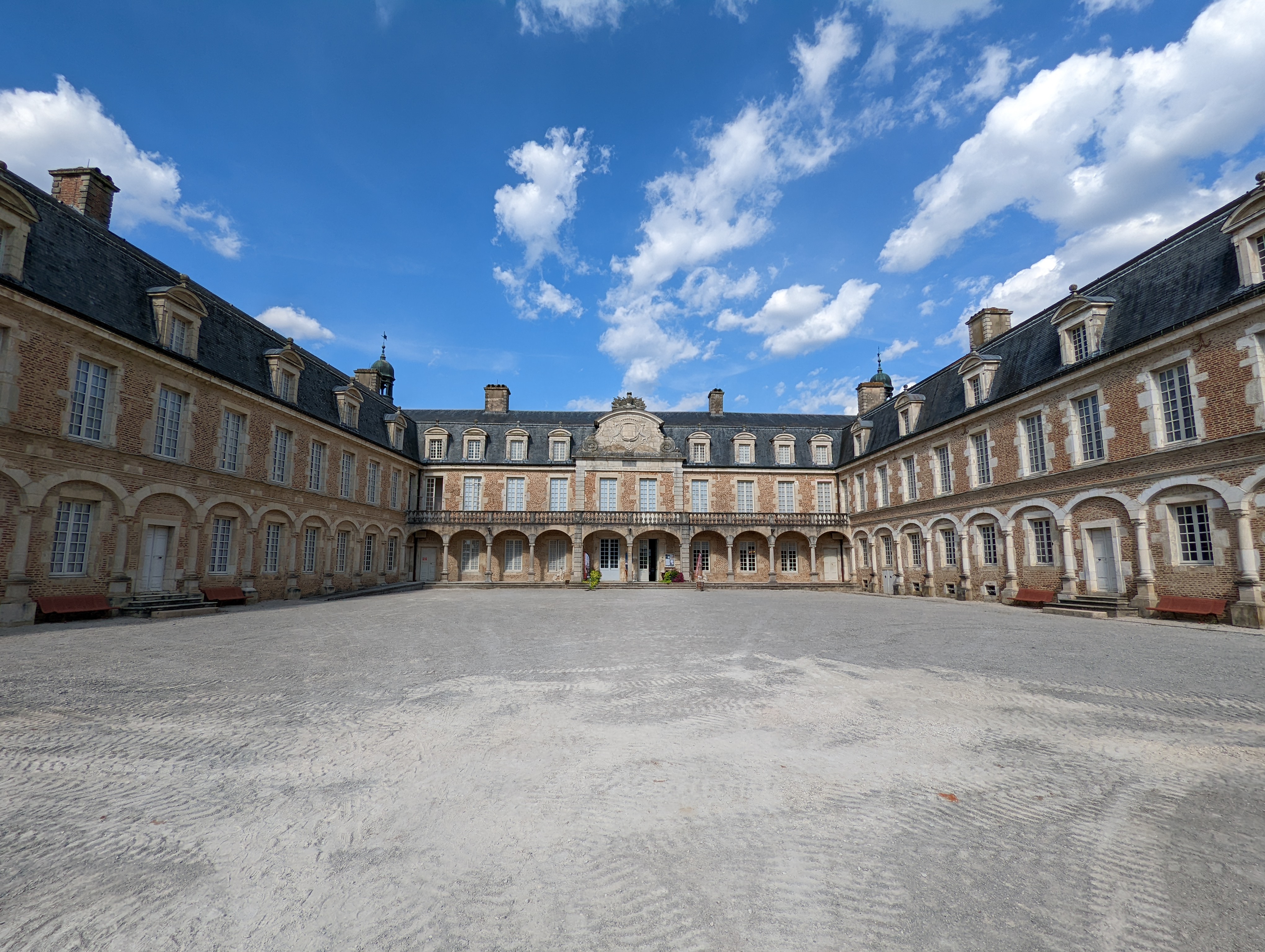 Photo n° 2 de l'avis de Xou. fait le 10/08/2022 à 17:16