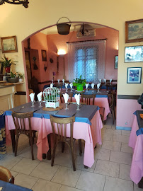 Atmosphère du Restaurant italien Le Planais à Plan-d'Orgon - n°1