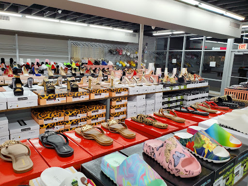 Shoe Store «SHOE! TIME 87», reviews and photos, 8533 S Cottage Grove Ave, Chicago, IL 60619, USA