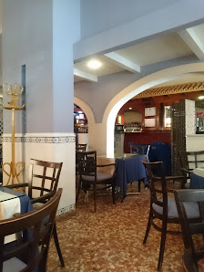 Bar restaurante Rincon De Paco C. Julio César, 13, 41900 Camas, Sevilla, España