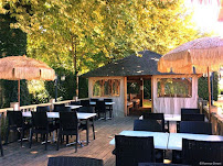Atmosphère du Restaurant Gite Les Deux Vallées à Bouzies - n°5