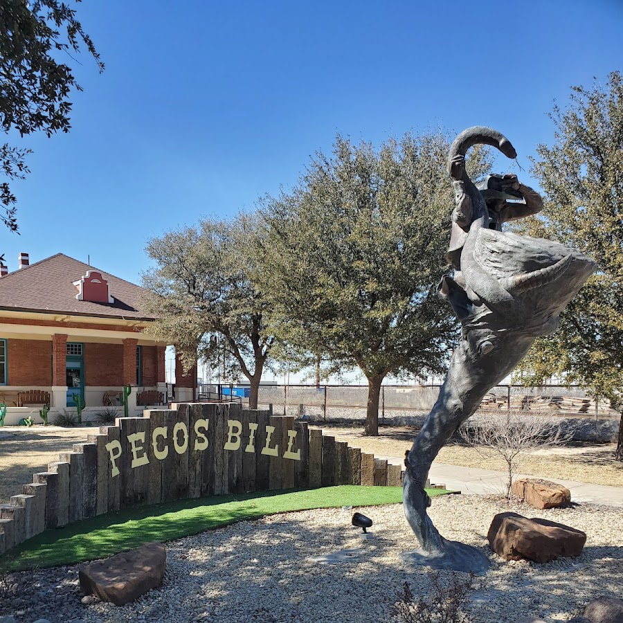 Pecos Bill Statue