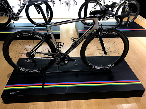 Bicycle Store «Specialized Bicycle Components», reviews and photos, 15130 Concord Cir, Morgan Hill, CA 95037, USA