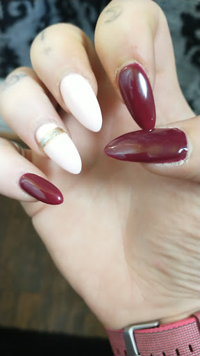 Nail Salon «T&J Nail Salon», reviews and photos, 5919 US-67, Imperial, MO 63052, USA