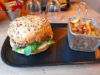 Hamburger du Restaurant L’ATELIER 631 à Villiers-Saint-Frédéric - n°6