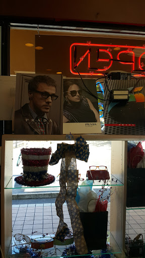 Optician «Chic Optique», reviews and photos, 2228 Wilton Dr, Wilton Manors, FL 33305, USA