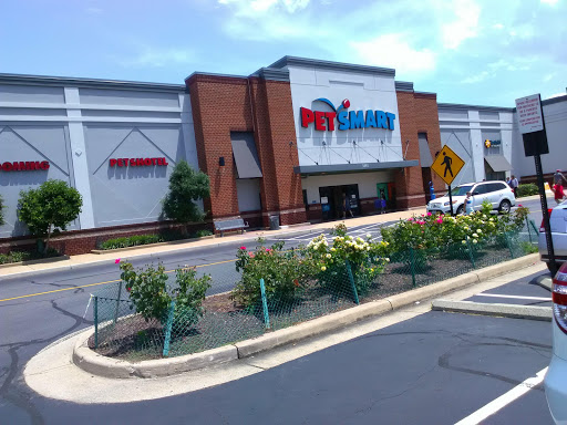 Pet Supply Store «PetSmart», reviews and photos, 3351 Jefferson Davis Hwy, Alexandria, VA 22305, USA