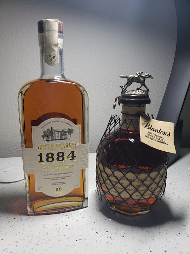 Liquor Store «Longhorn Liquor Store», reviews and photos, 223 NW Broad St, Murfreesboro, TN 37130, USA