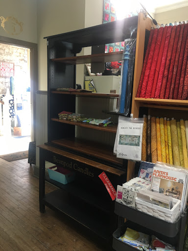 Quilt Shop «Thimbles», reviews and photos, 940 S State St, Lockport, IL 60441, USA