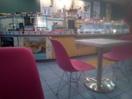Ice Cream Shop «Marble Slab Creamery», reviews and photos, 10670 Culebra Rd #103, San Antonio, TX 78251, USA