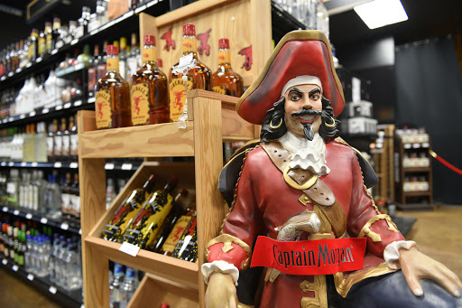 Liquor Store «Vines Wine & Spirits», reviews and photos, 7585 W Sand Lake Rd, Orlando, FL 32819, USA