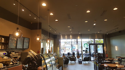 Starbucks à Thiais