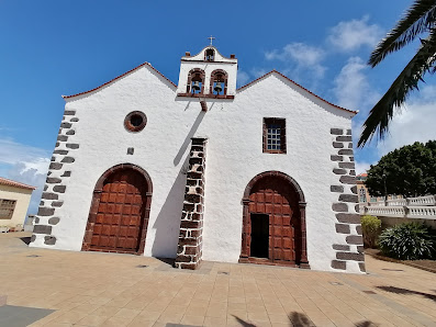 Iglesia Nuestra Señora de La Luz Iglesia Ntra Sra de La Luz, C. Anselmo Pérez de Brito, 3, 38787 Santo Domingo, Santa Cruz de Tenerife, España