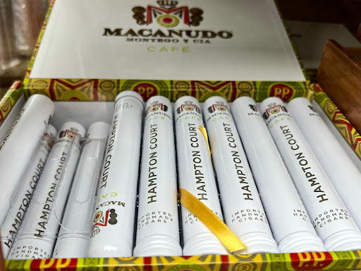 Tobacco Shop «Smokers Heaven KC», reviews and photos, 10145 Wornall Rd, Kansas City, MO 64114, USA