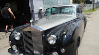 A Silver Fox Limousine - Photo 4 - Car repair in Pittsburgh, PA, Pittsburgh