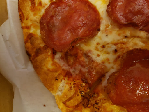 Pizza Restaurant «Schmizza Pub & Grub Broadway», reviews and photos, 628 NE Broadway St, Portland, OR 97232, USA