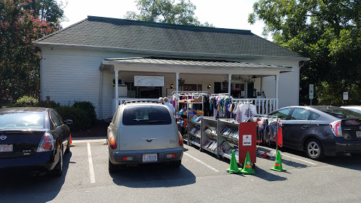 Thrift Store «Matthews Help Center & Thrift Shop», reviews and photos, 119 N Ames St, Matthews, NC 28105, USA