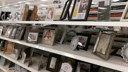 Clothing Store «Ross Dress for Less», reviews and photos, 6715 Camino Arroyo, Gilroy, CA 95020, USA