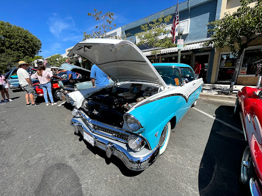 Shopping Mall «Montrose Shopping Park Association», reviews and photos, 3808 Ocean View Blvd, Montrose, CA 91020, USA