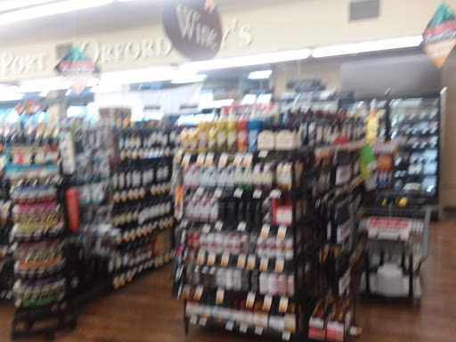 Grocery Store «Rays Food Place», reviews and photos, 1555 Oregon St, Port Orford, OR 97465, USA