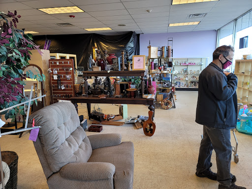 Thrift Store «Wings Resale Store», reviews and photos, 8349 W Golf Rd, Niles, IL 60714, USA
