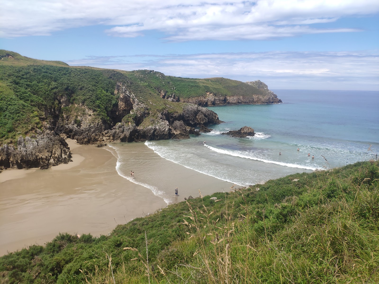 Foto von Playa de Fuentes wilde gegend