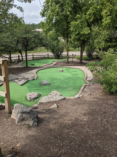 Miniature Golf Course «Highland Park Golf Learning Center», reviews and photos, 2205 Skokie Valley Rd, Highland Park, IL 60035, USA