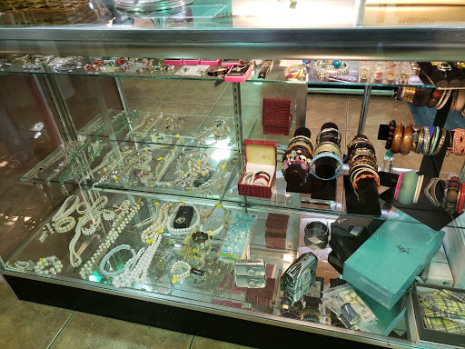 Thrift Store «Goodwill West Palm Beach/South Dixie Store & Donation Center», reviews and photos