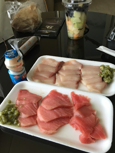 Convenience Store «Fuji Mart», reviews and photos, 1212 E Putnam Ave #1, Riverside, CT 06878, USA