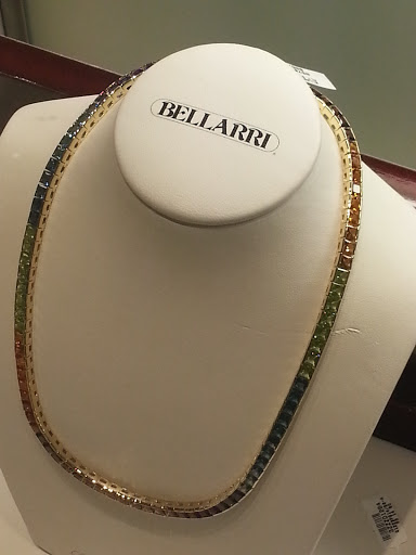 Jewelry Store «Borsheims Fine Jewelry», reviews and photos, 120 Regency Pkwy, Omaha, NE 68114, USA