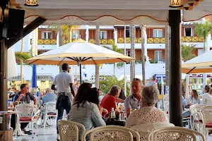 Cafetería Plaza image