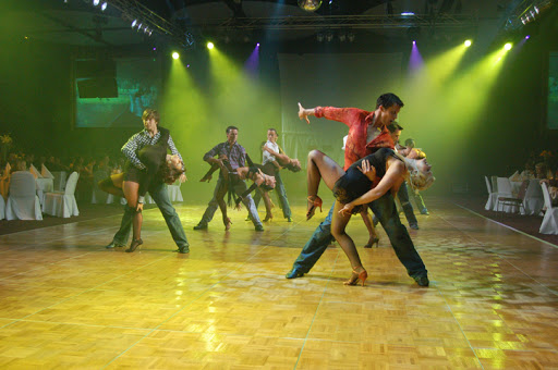 Latin dance classes in Perth