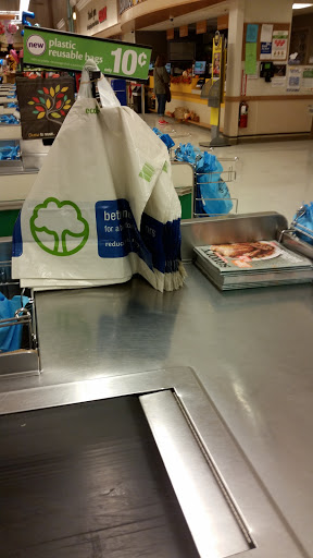 Grocery Store «Giant Food Stores», reviews and photos, 801 S 25th St, Easton, PA 18045, USA