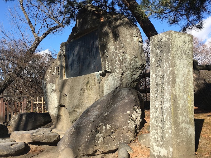 千曲川旅情の歌石碑
