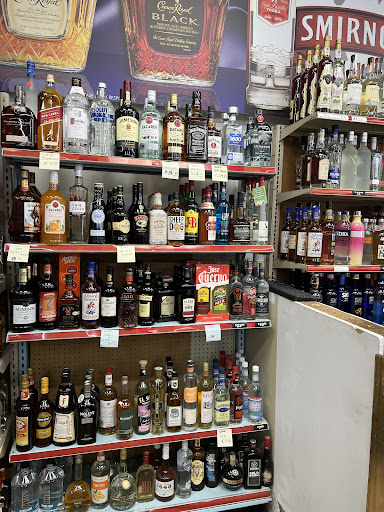 Liquor Store «Maplewood Liquor», reviews and photos, 7203 Manchester Rd, Maplewood, MO 63143, USA