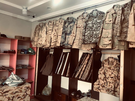 خياط الفهد للبدل العسكرية 