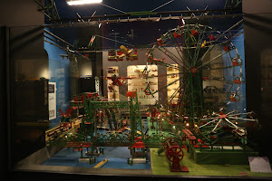 Speelgoed- en Carnavalsmuseum "Op Stelten"