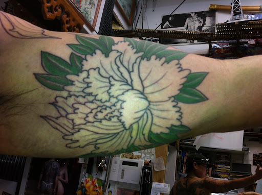 Explore new chapter tattoo ideas, creative tattoo ideas in Honolulu, available at 434 TATTOO WAIKIKI